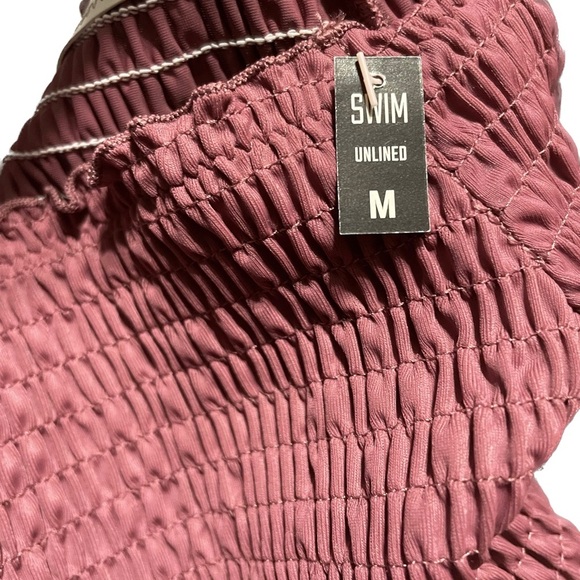 ⭐️ PINK Victoria’s Secret unlined swim top size medium NWT - Picture 2 of 6